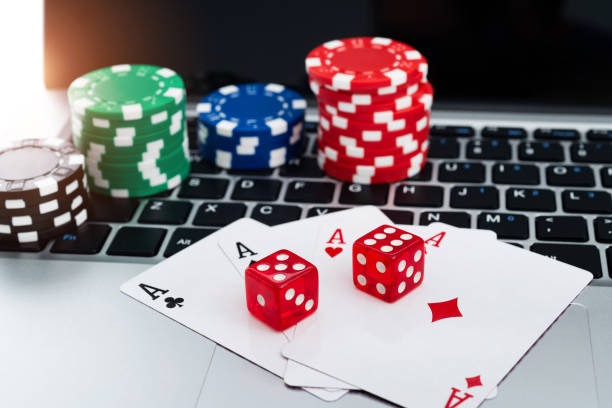 Platform enderman menampilkan berbagai permainan kasino dan taruhan olahraga